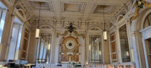 cafeteria estación de tren