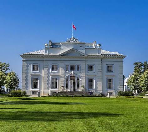 Palacio de Užutrakis