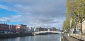 Puente Dublín